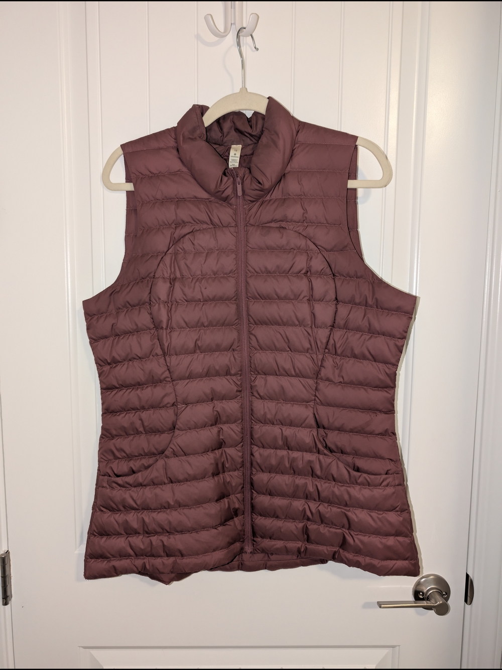 Lululemon Lightweight Down Vest in Dusty Plum